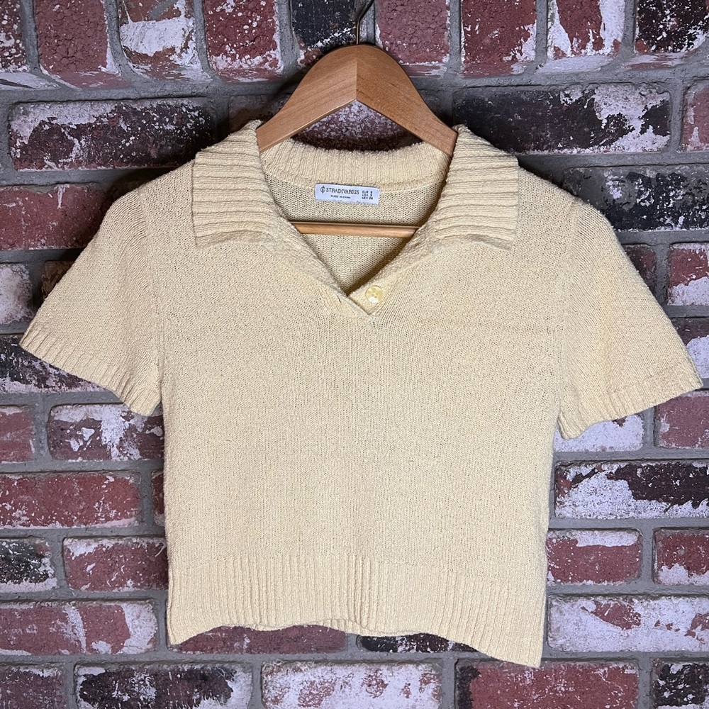 Women’s Stradivarius Rustic knit polo top in buttermilk Yellow - Picture 2 of 7